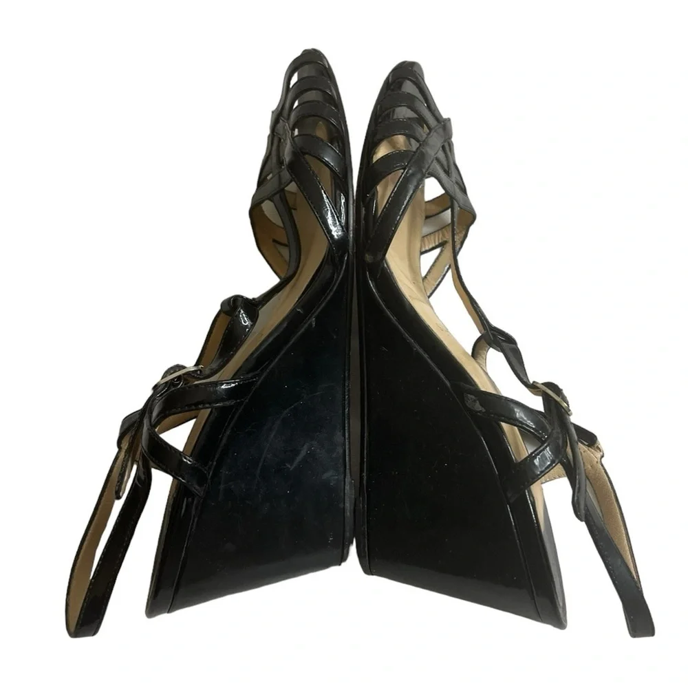 CHRISTIAN LOUBOUTIN Patent Leather T-Strap Sandals